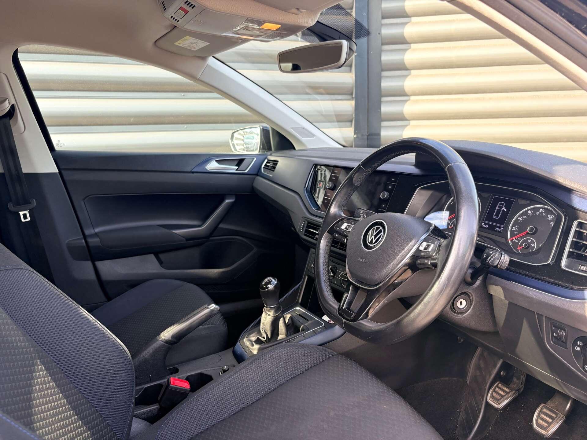 Volkswagen Polo view 11