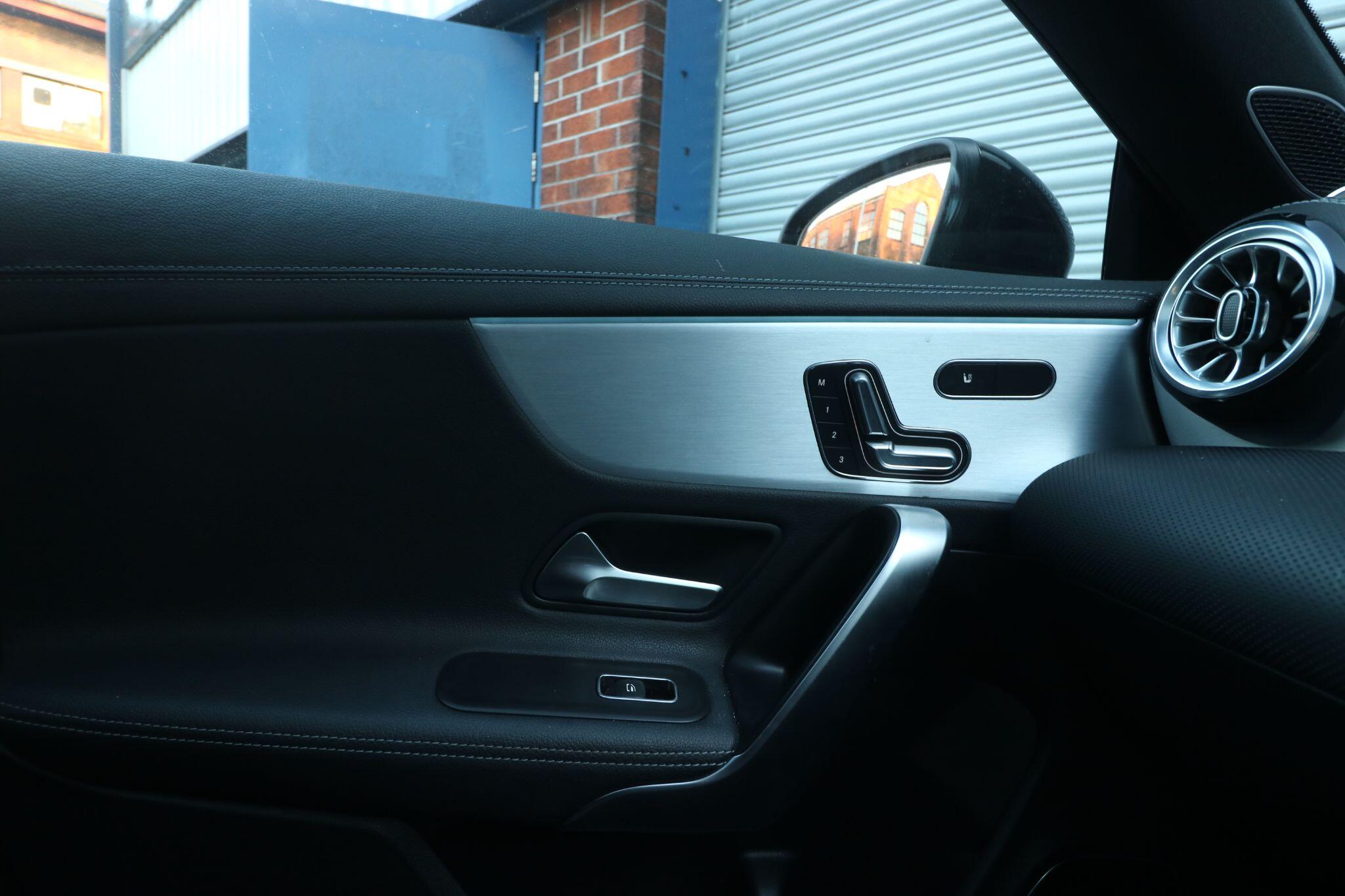Mercedes-Benz Cla view 21