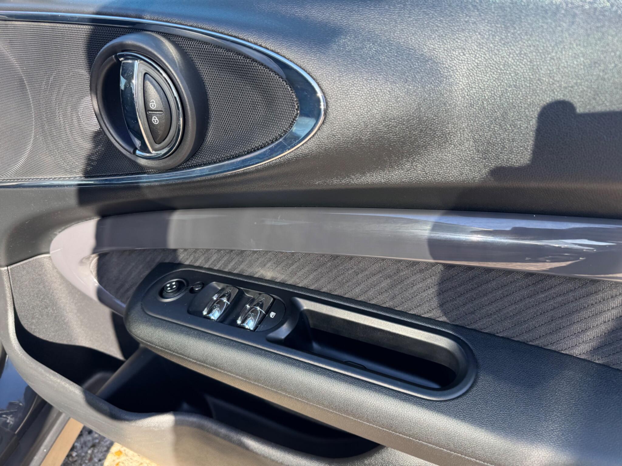 Mini Clubman view 56