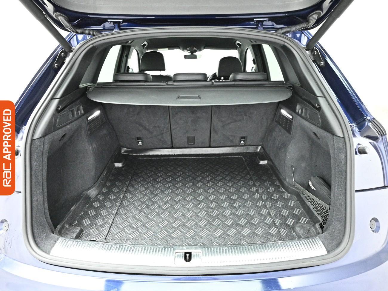 Audi SQ5 view 27