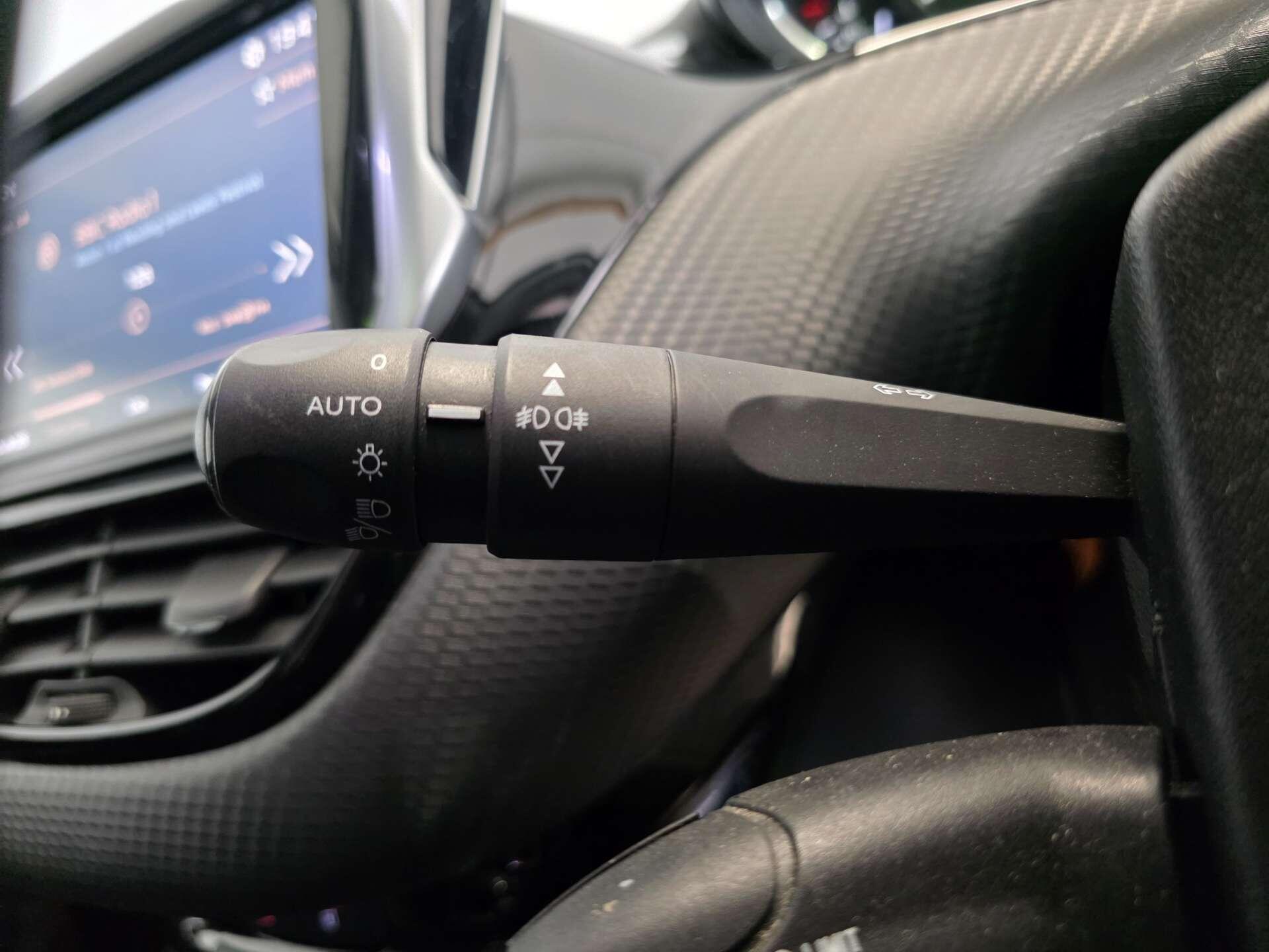 Peugeot 2008 view 22