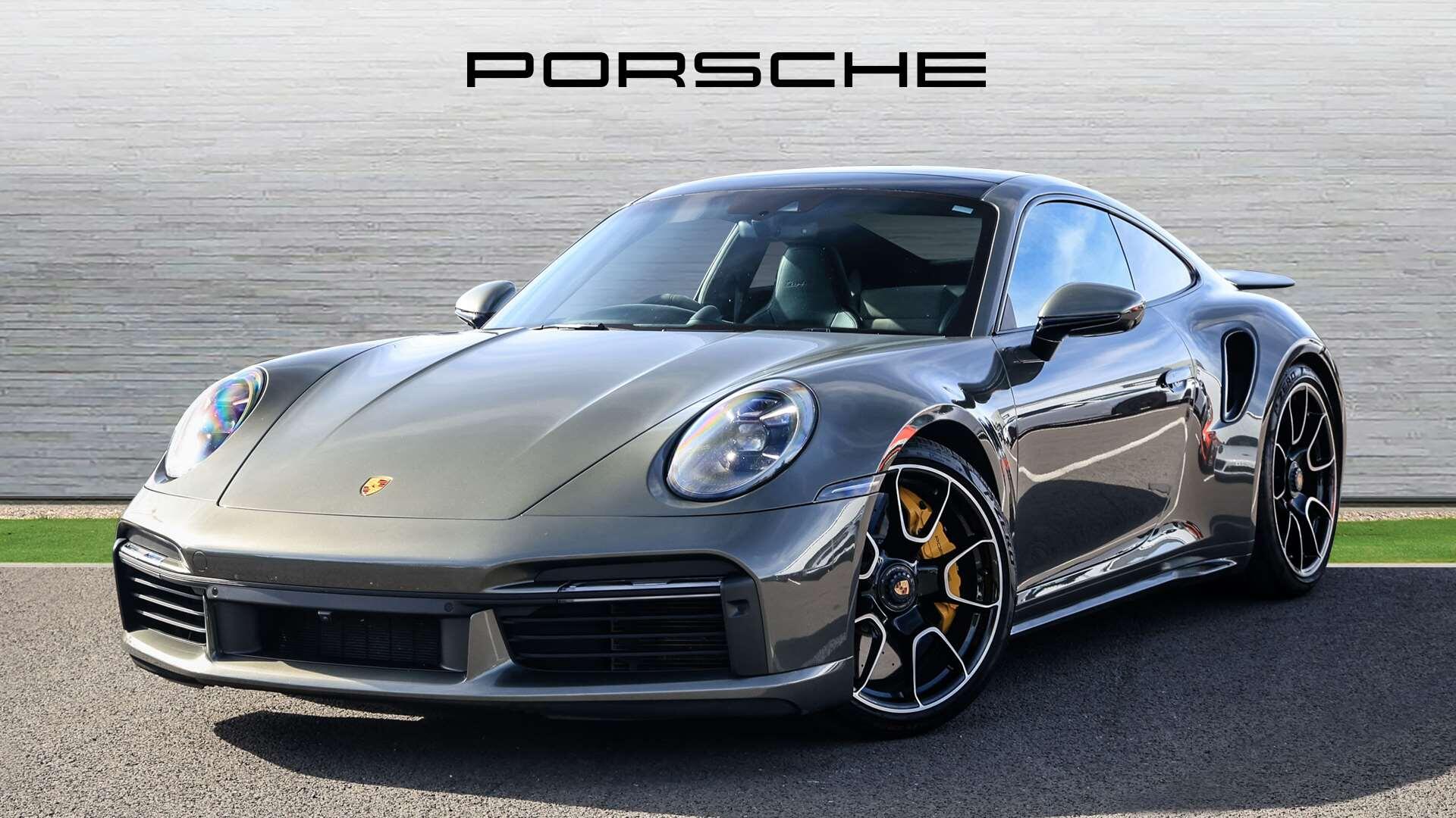Porsche 911 view 2