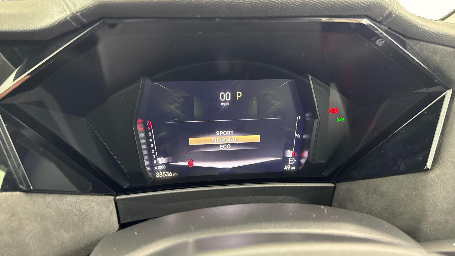 DS Automobiles DS 4 view 40
