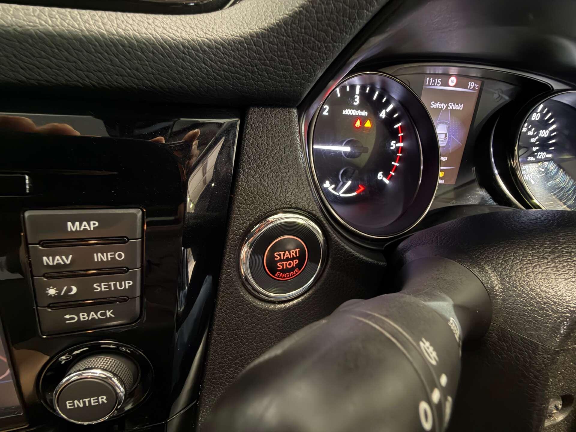 Nissan X-Trail view 40