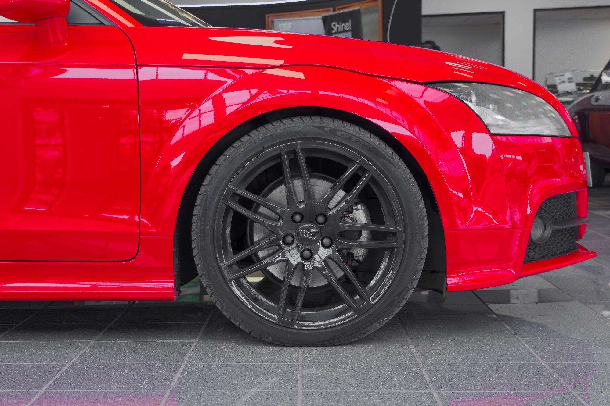 Audi TT view 22