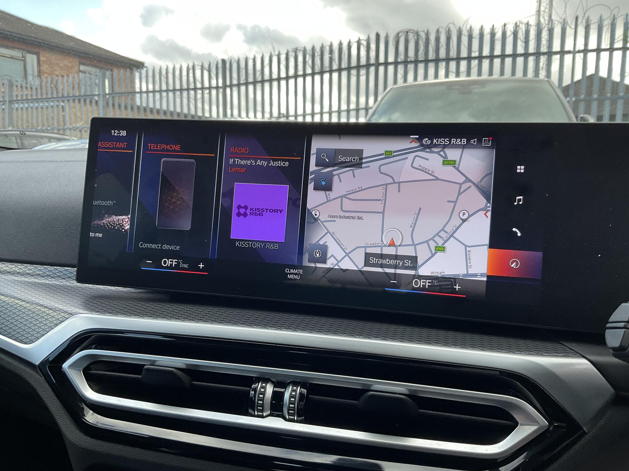 BMW I4 view 36