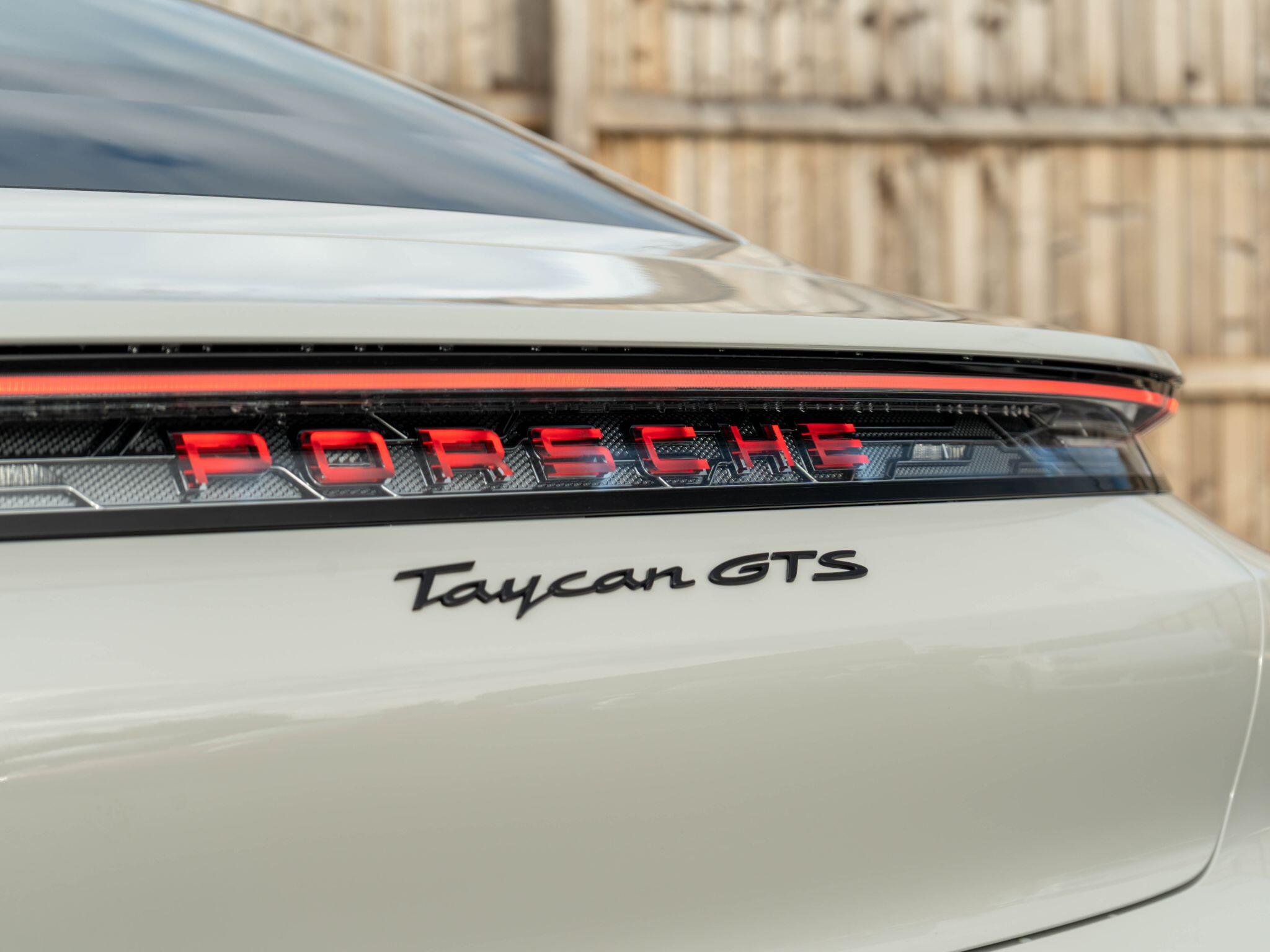 Porsche Taycan view 69