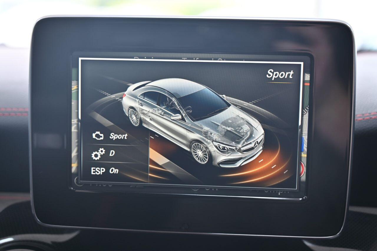 Mercedes-Benz Cla view 28