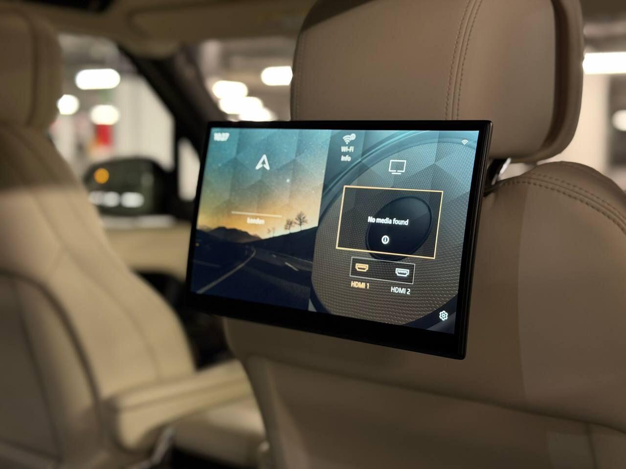 Land Rover Range Rover view 47