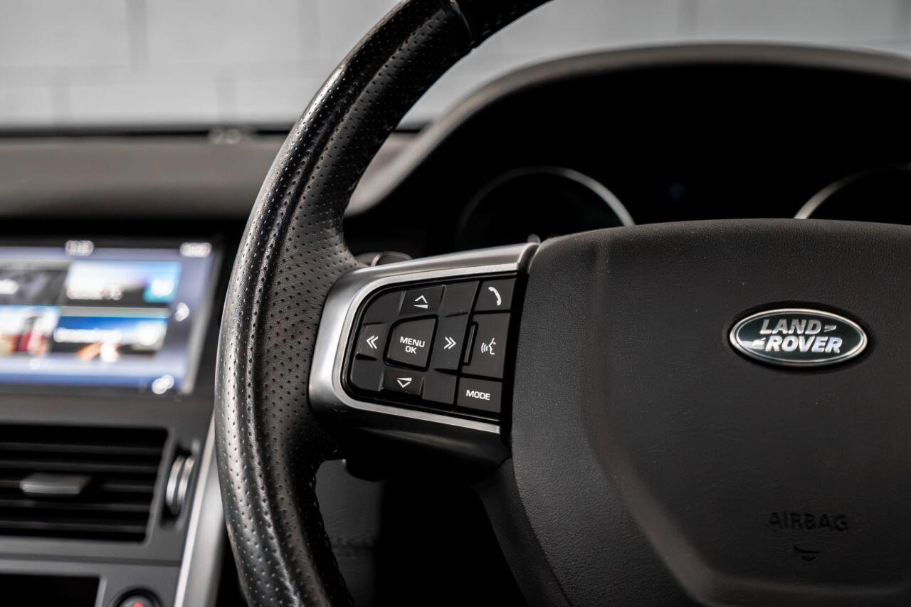 Land Rover Discovery Sport view 28