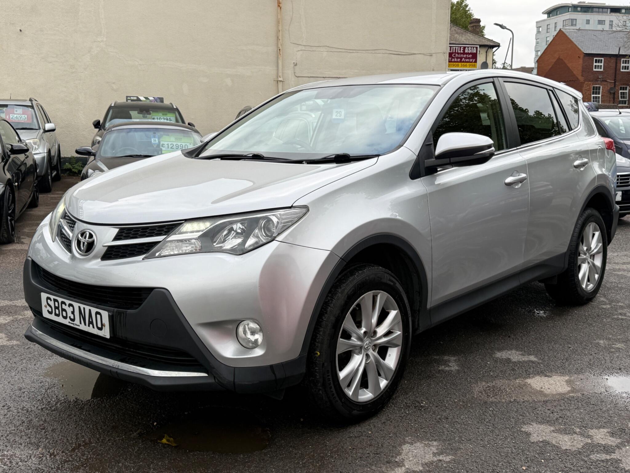 Toyota RAV4 - Image 8