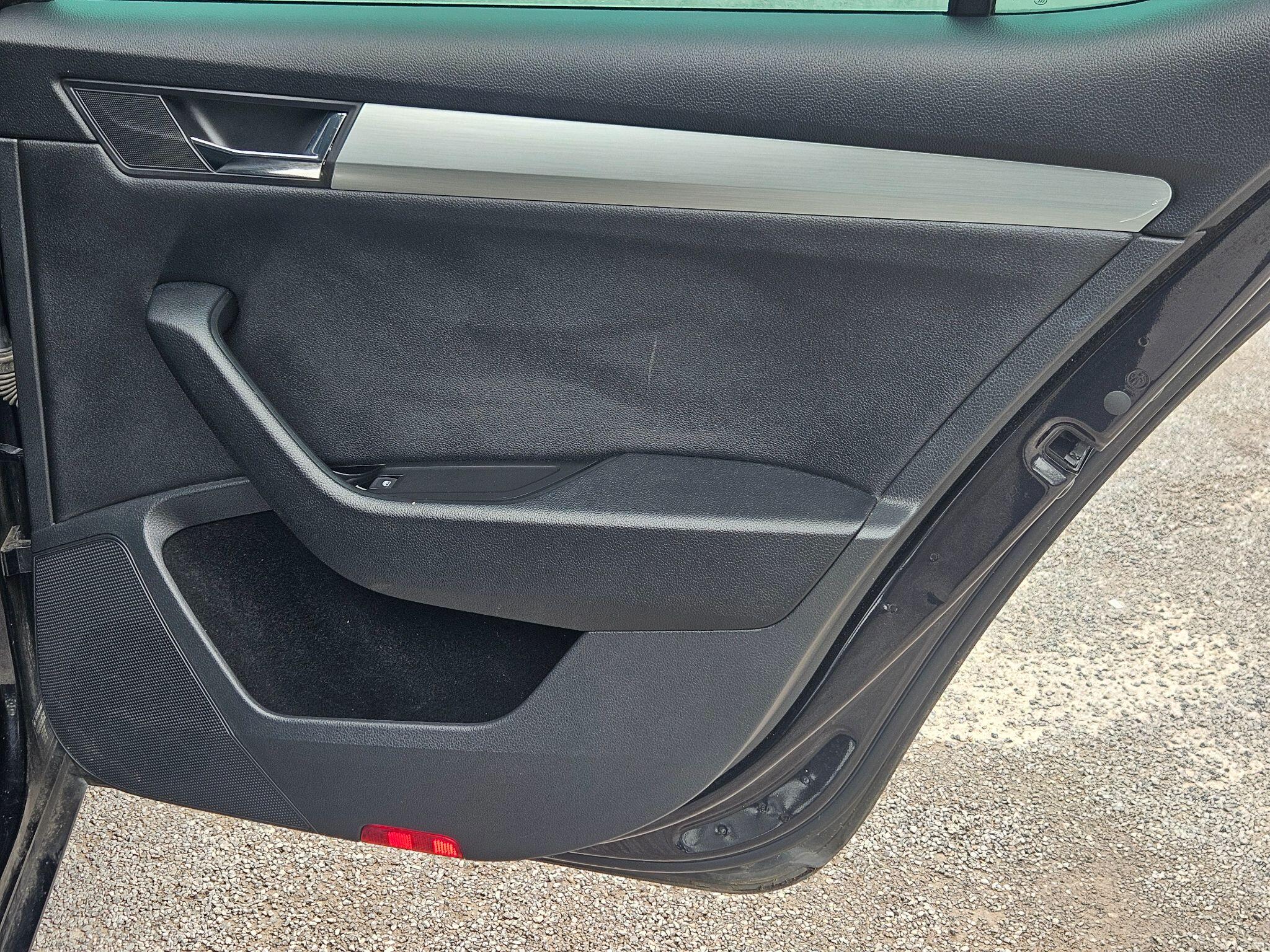 2019 Skoda Superb image 58