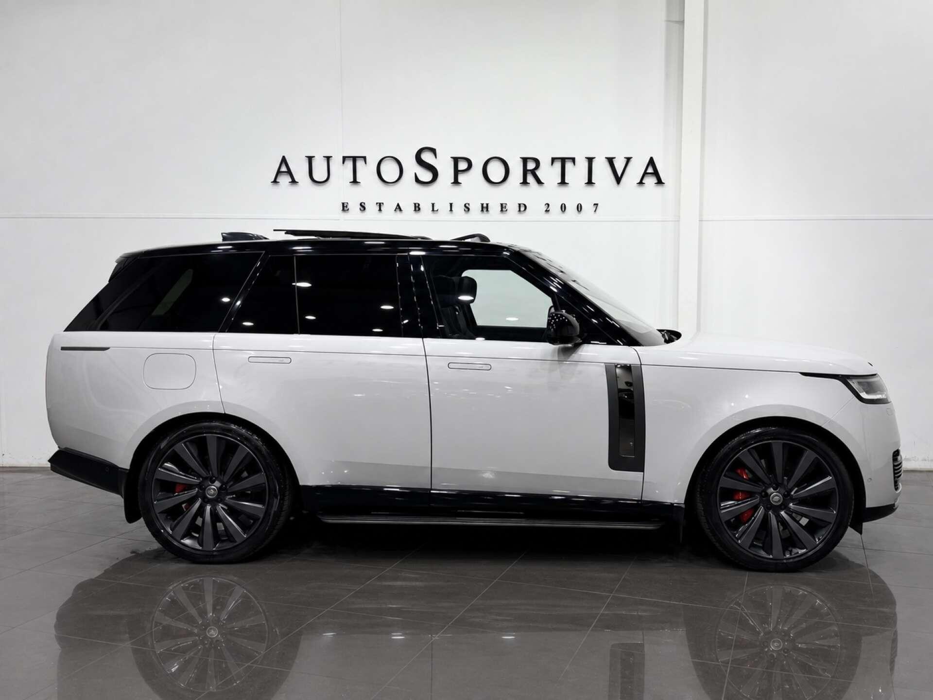 Land Rover Range Rover view 3