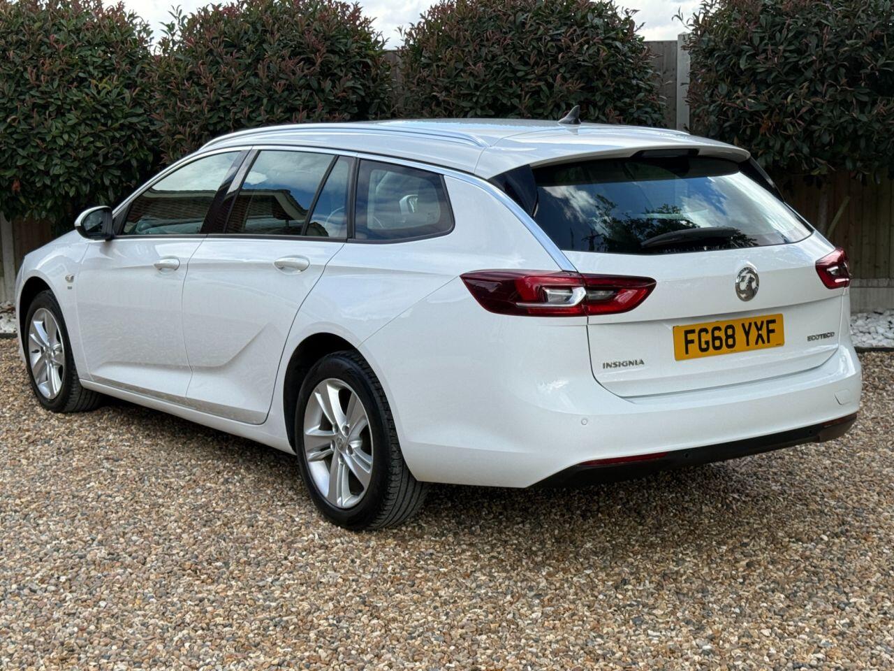 Vauxhall Insignia view 25