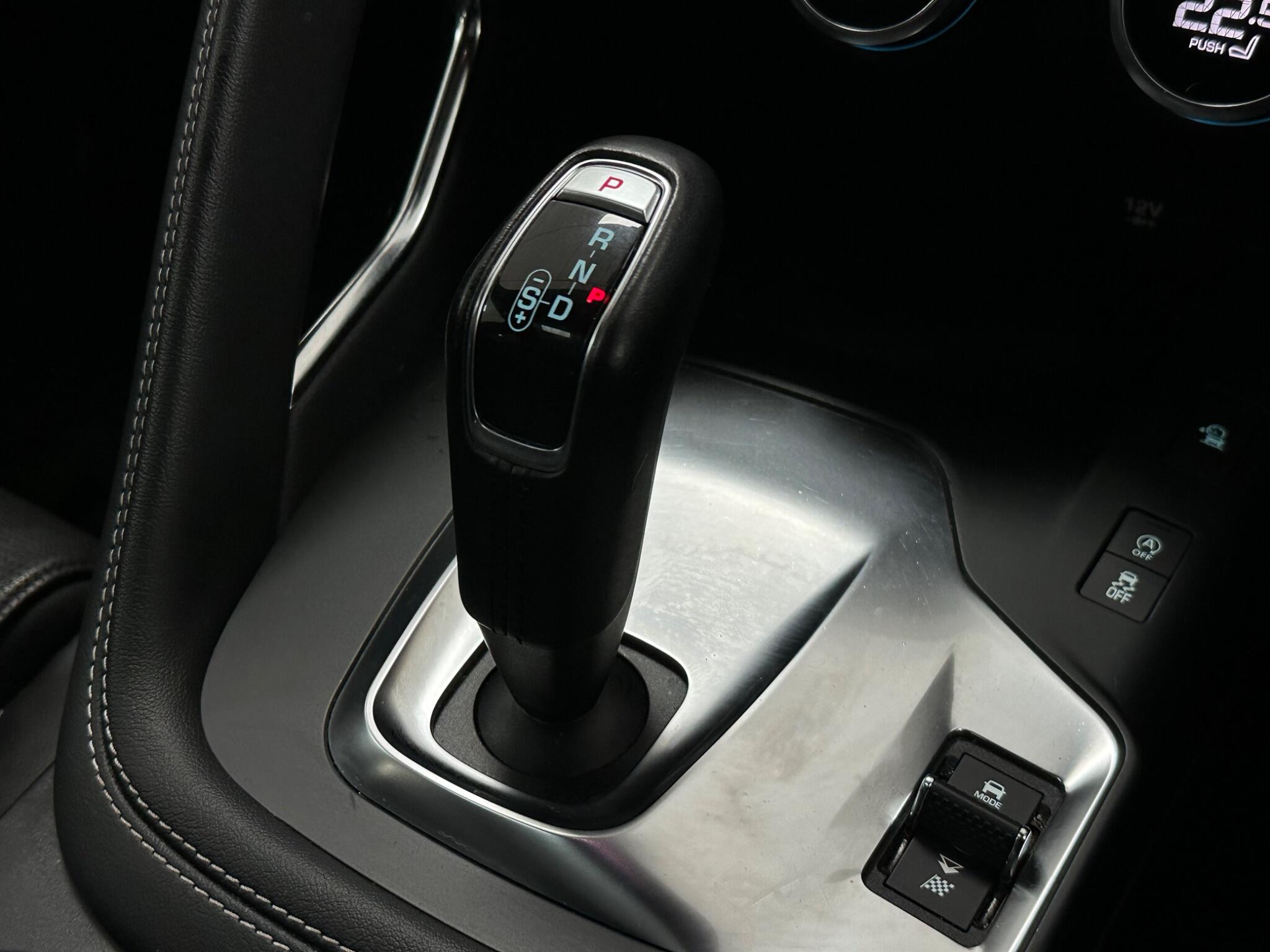 Jaguar E-Pace view 23