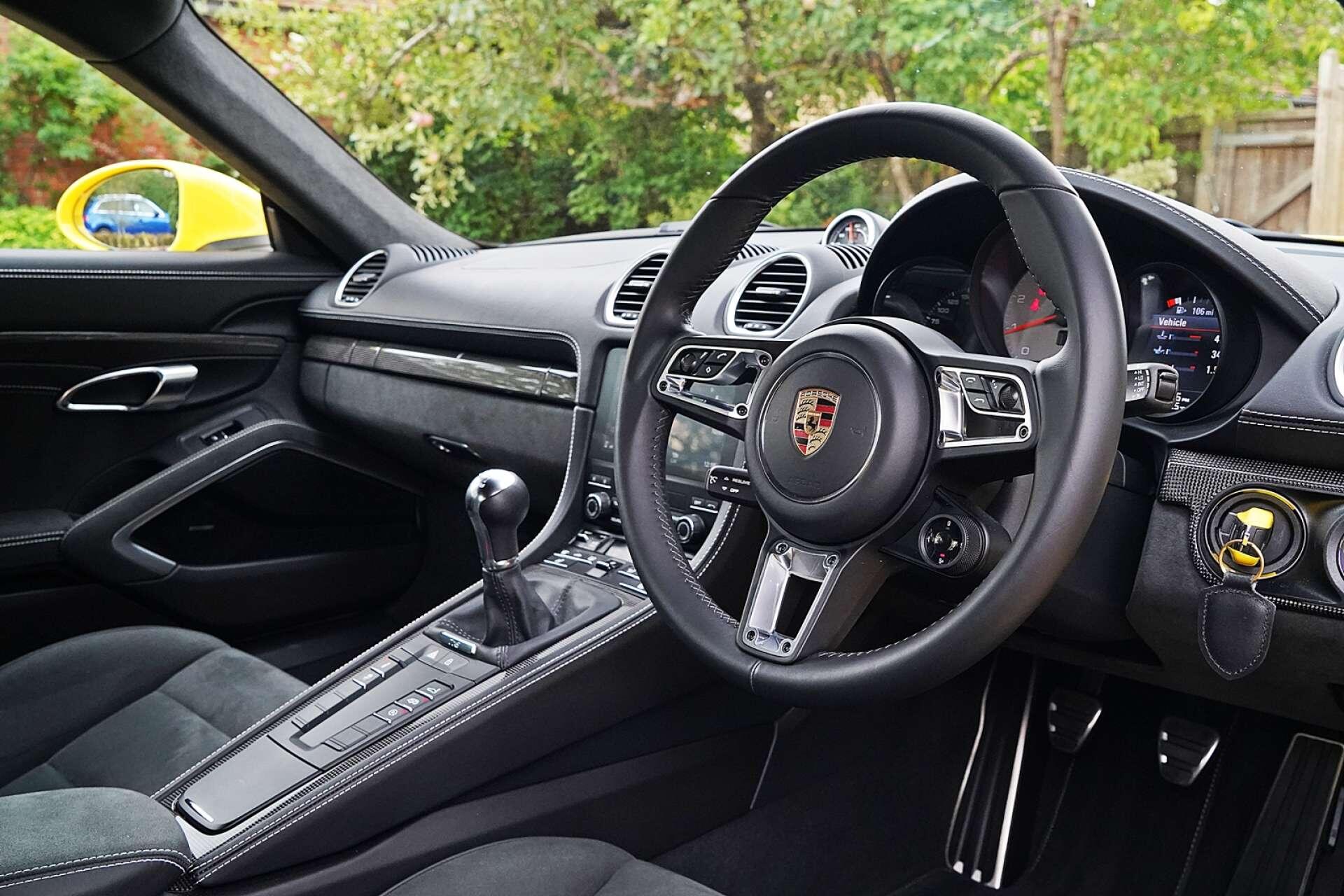 Porsche Cayman view 20