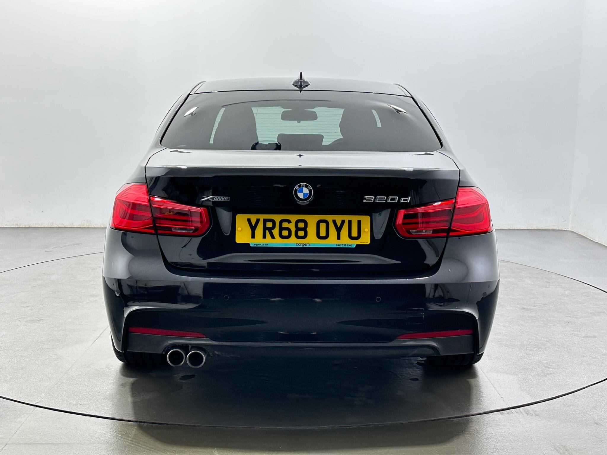 BMW 3 Series view 7