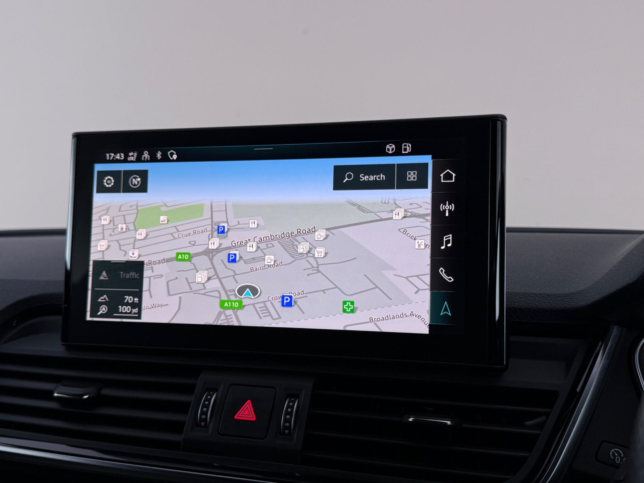Audi Q5 view 27