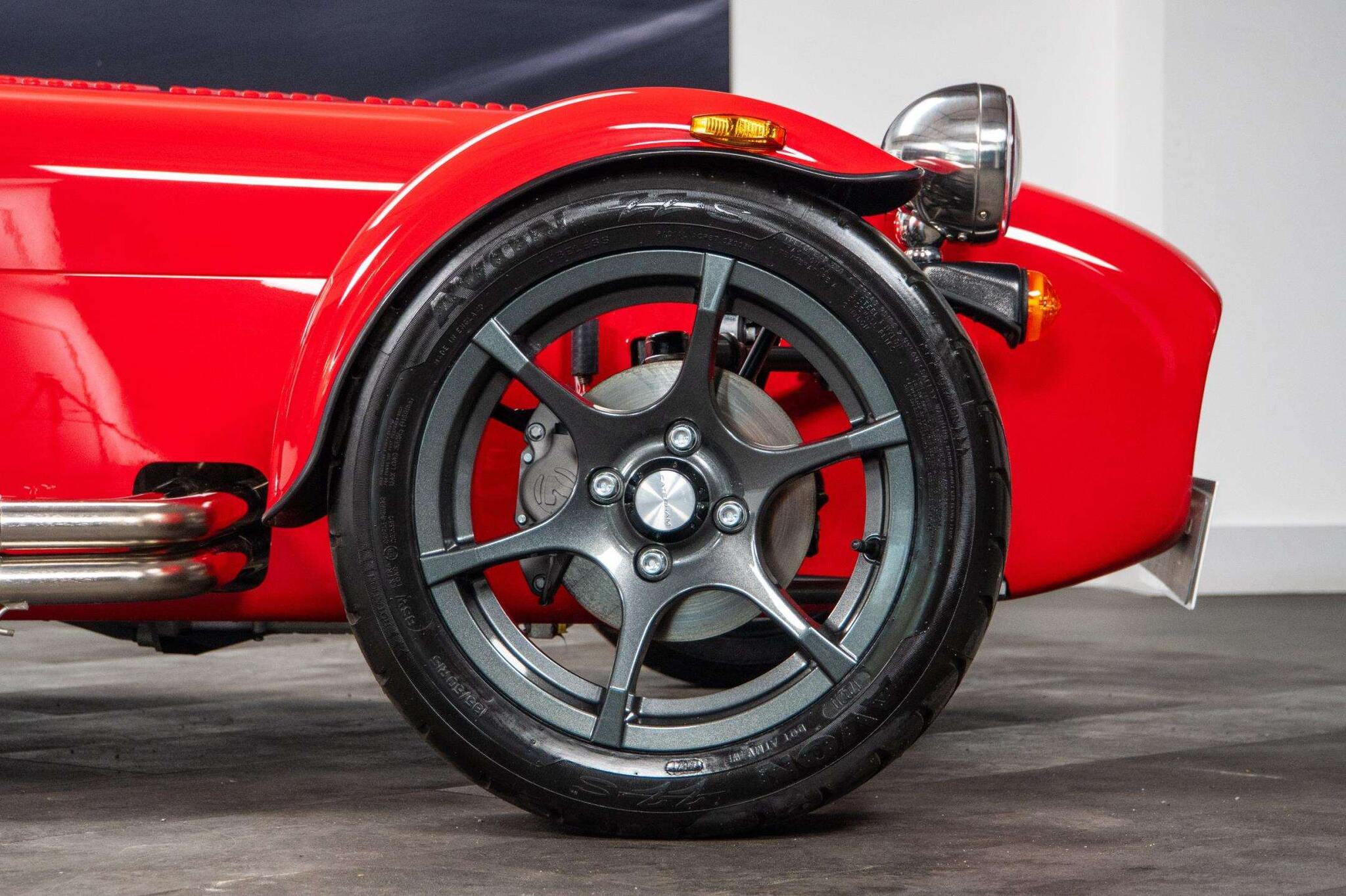 Caterham Seven view 4