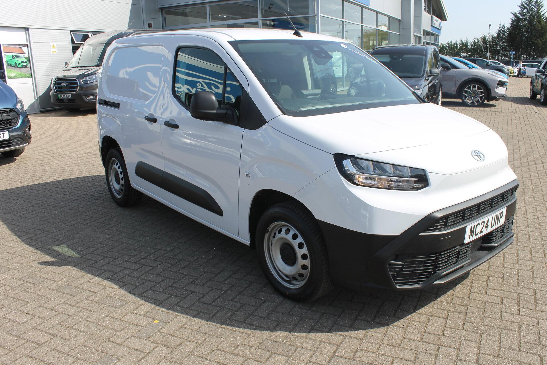 2024 Toyota ProAce City 1.5D Active (Without Plylining)