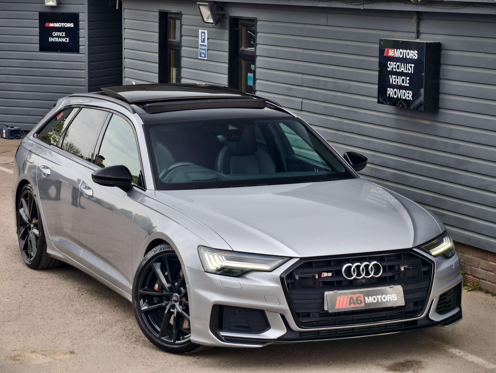 Audi S6 Avant view 3