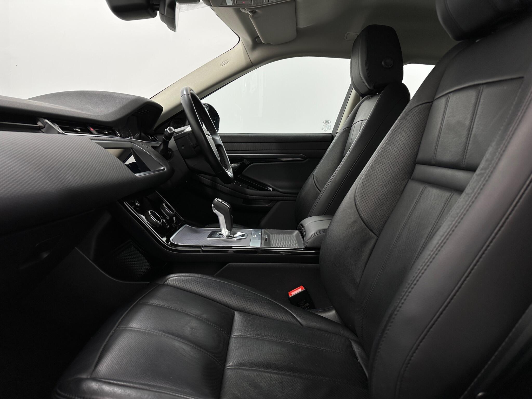 Land Rover Range Rover Evoque view 32