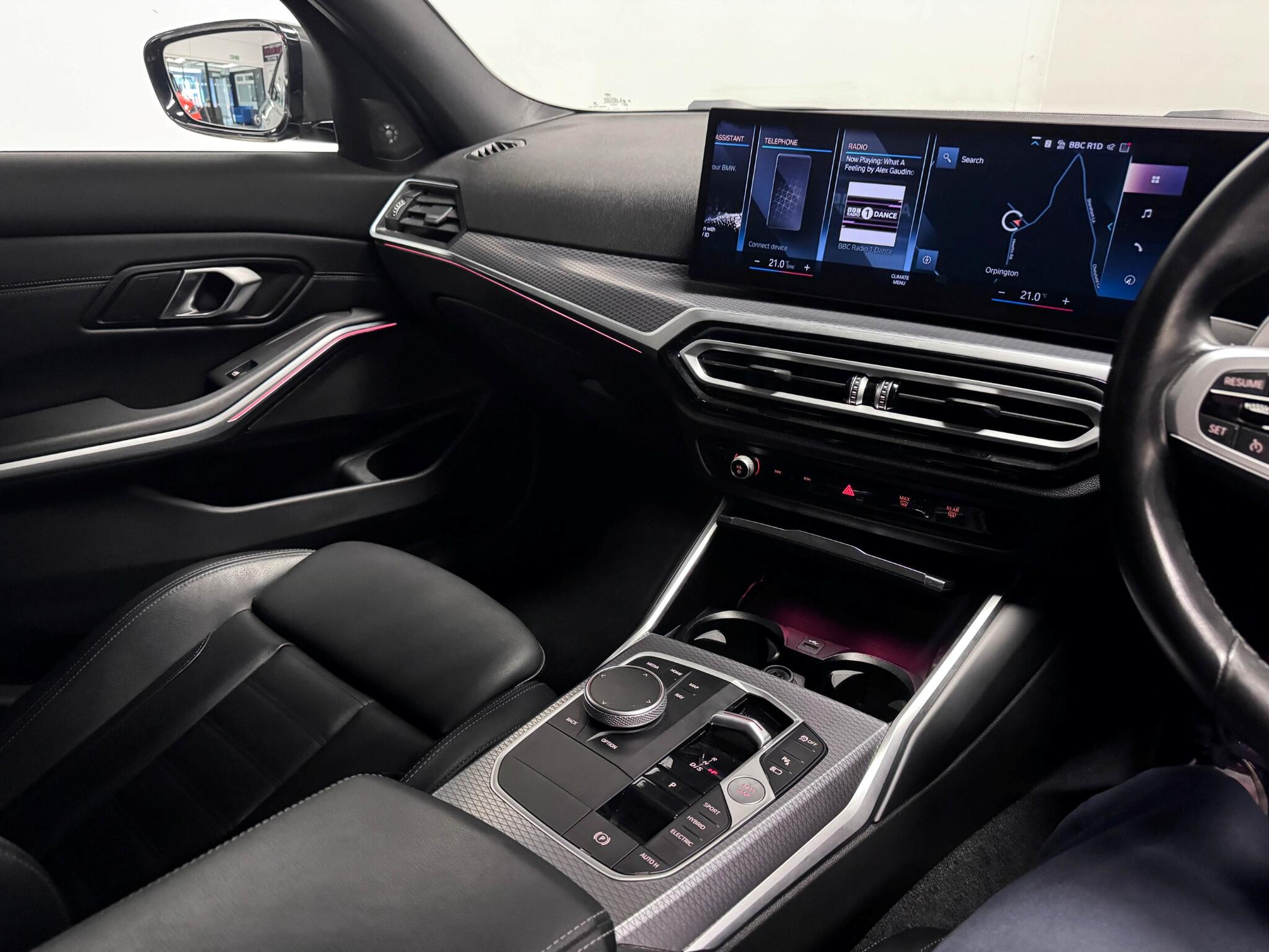 BMW 3 Series view 31