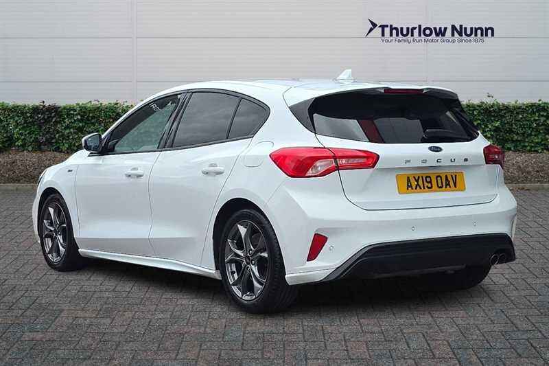 Ford Focus view 5
