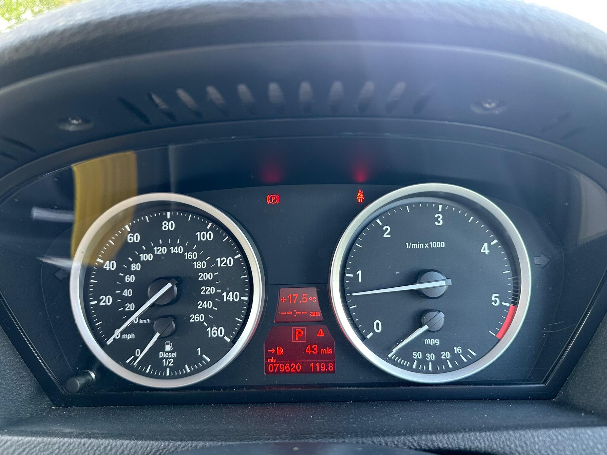 BMW X6 view 16