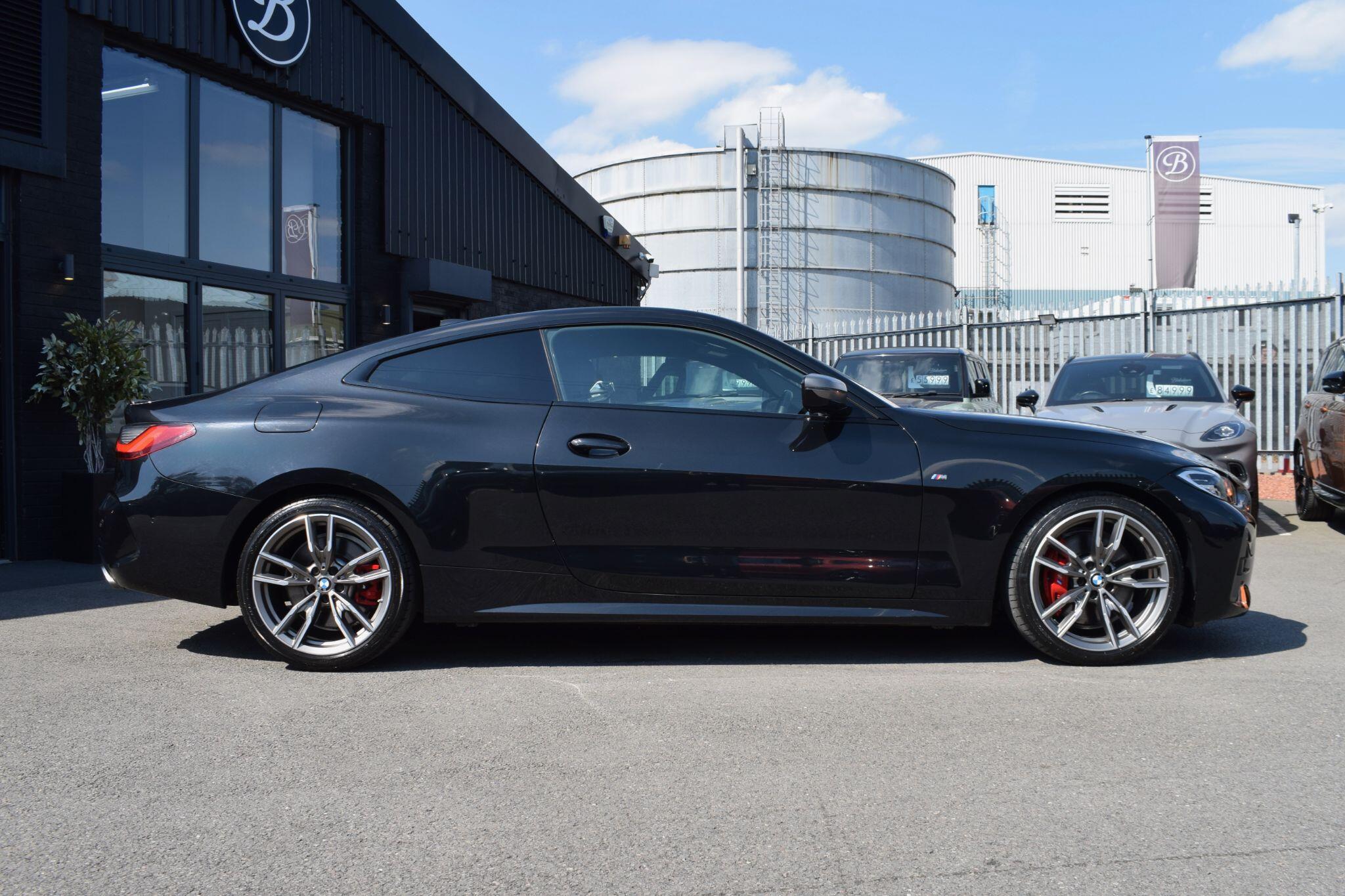 BMW 4 Series view 4