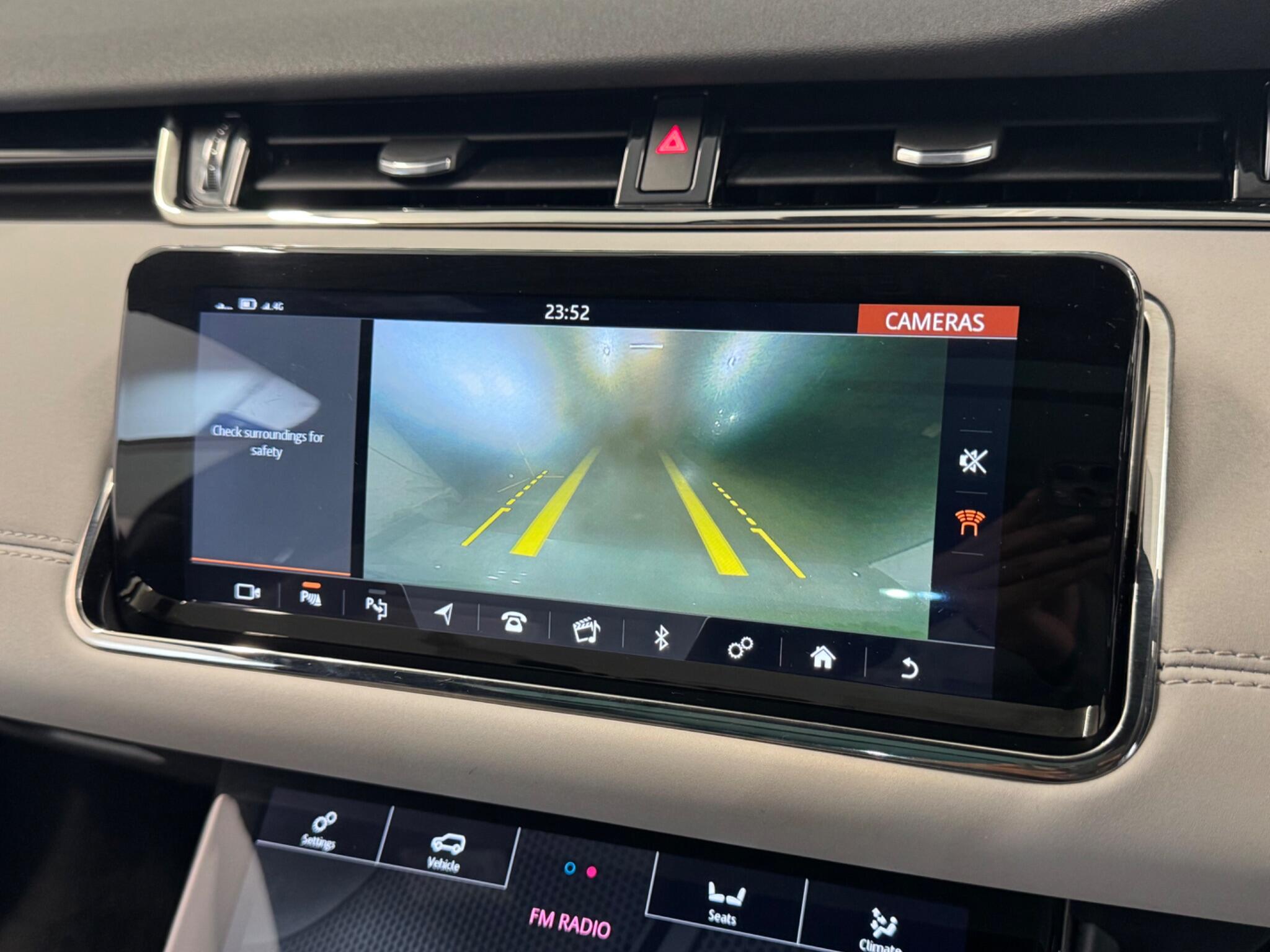 Land Rover Range Rover Evoque view 35