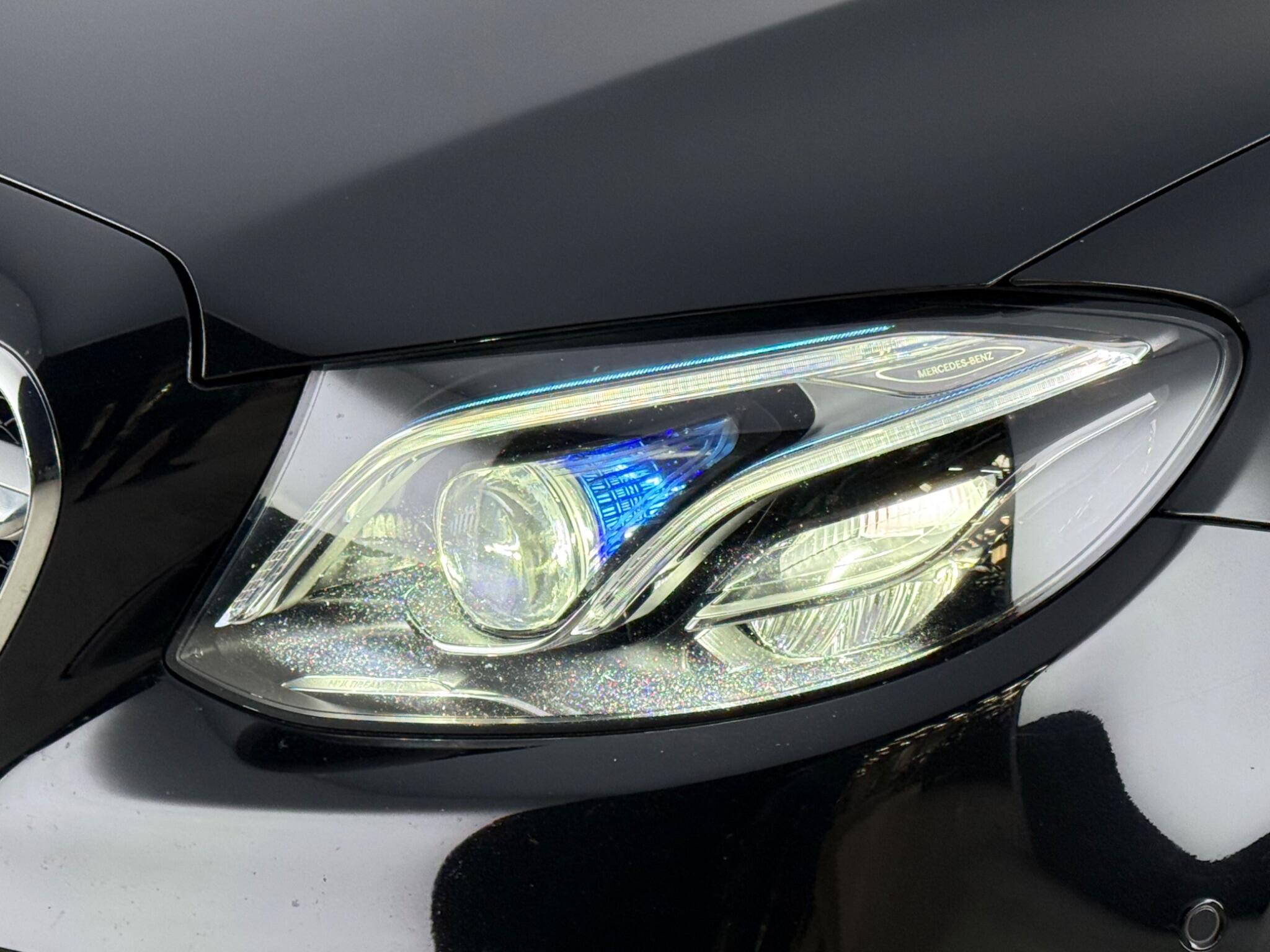 Mercedes-Benz E-Class view 12
