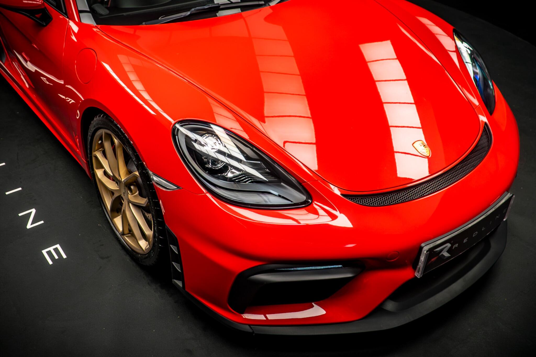 Porsche Cayman view 11