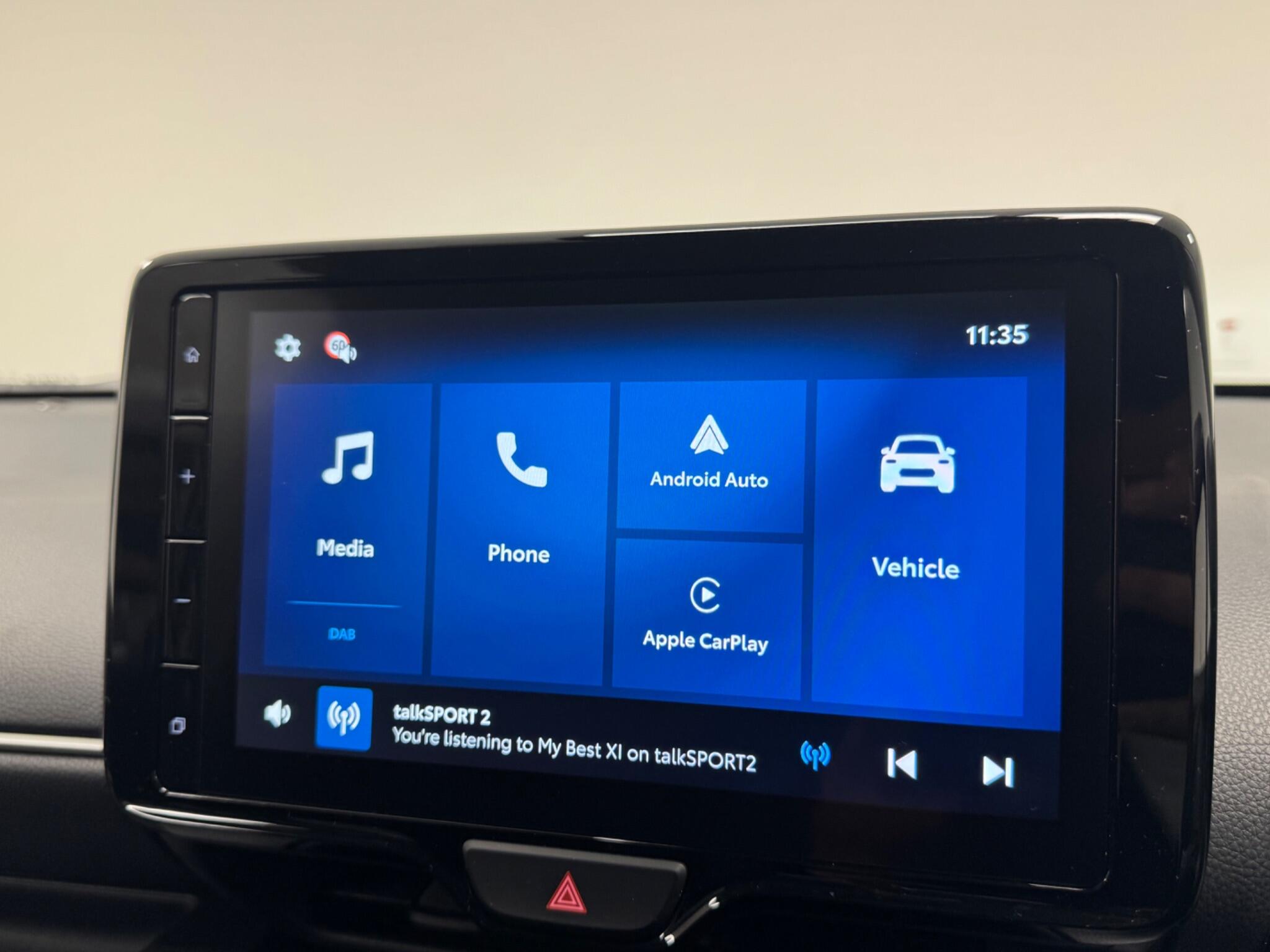 Toyota Yaris view 12