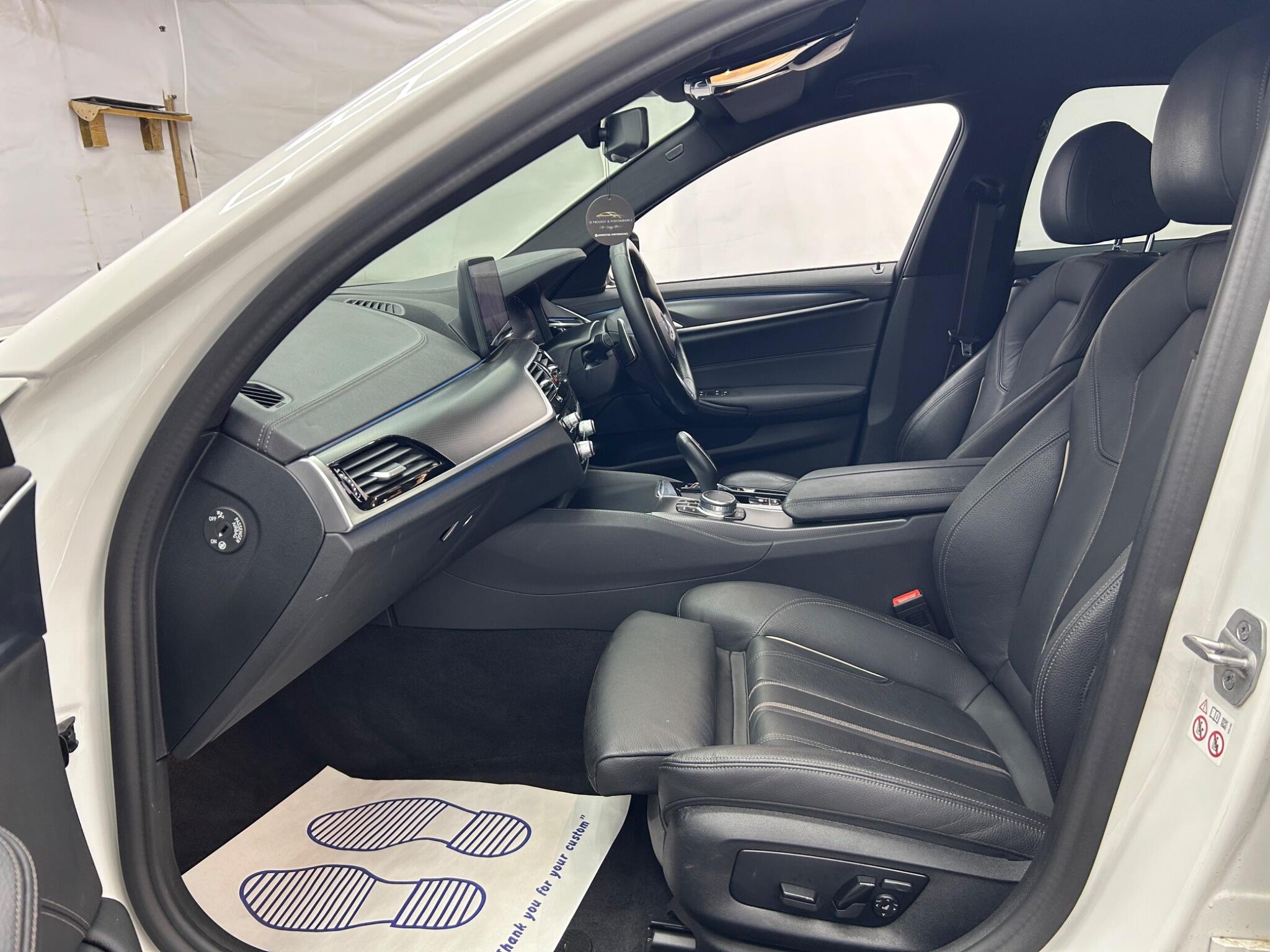 BMW 5 Series view 47