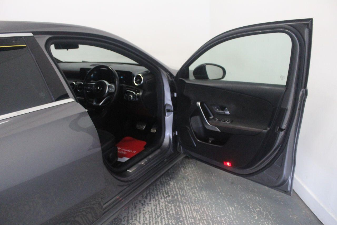 Mercedes-Benz A-Class view 23