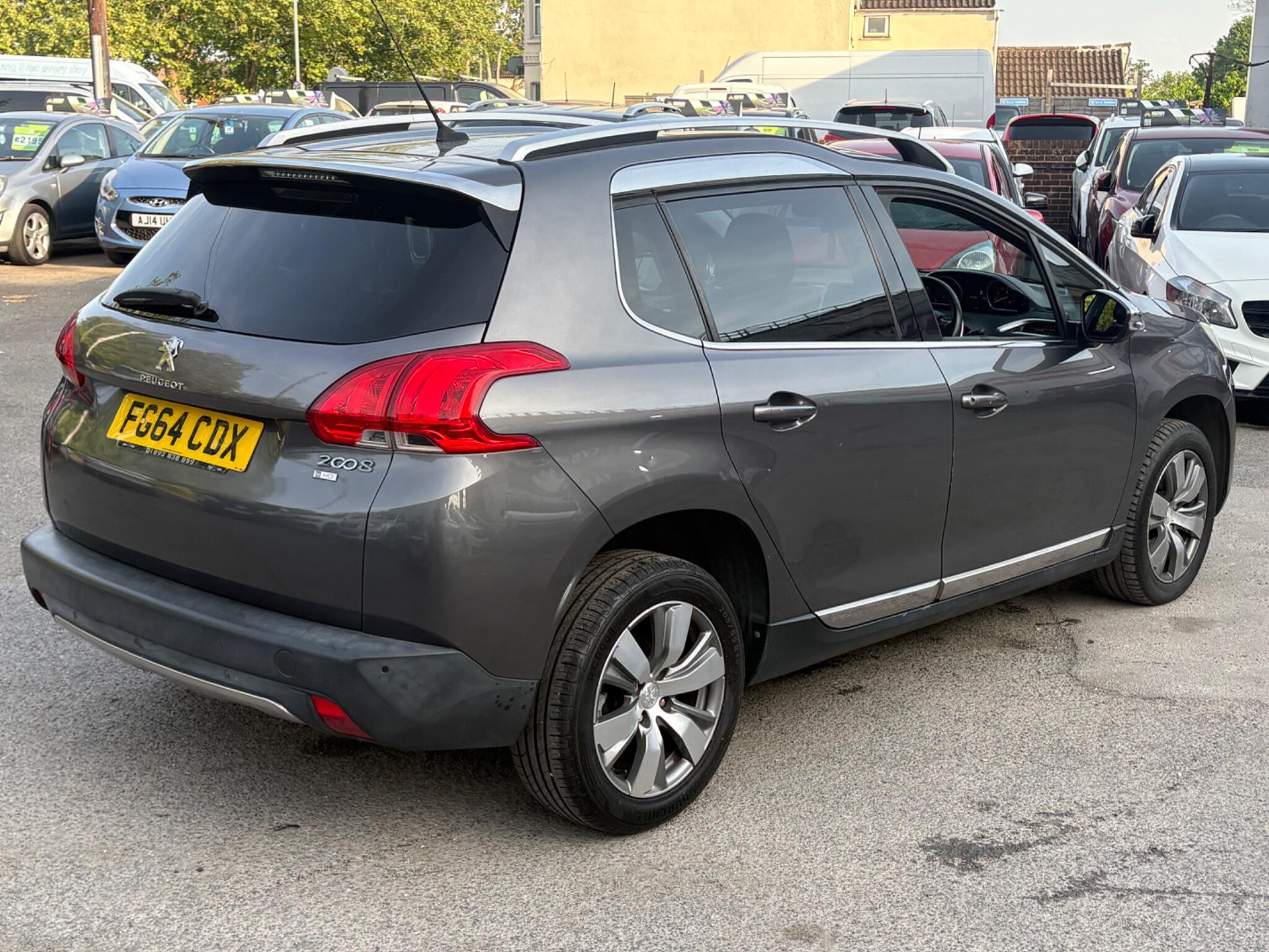 Peugeot 2008 - Image 18