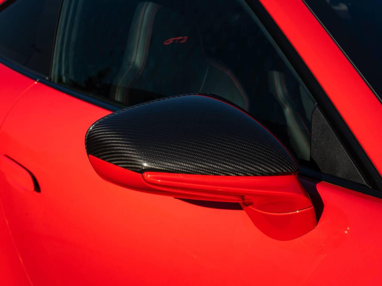 Porsche 911 view 15