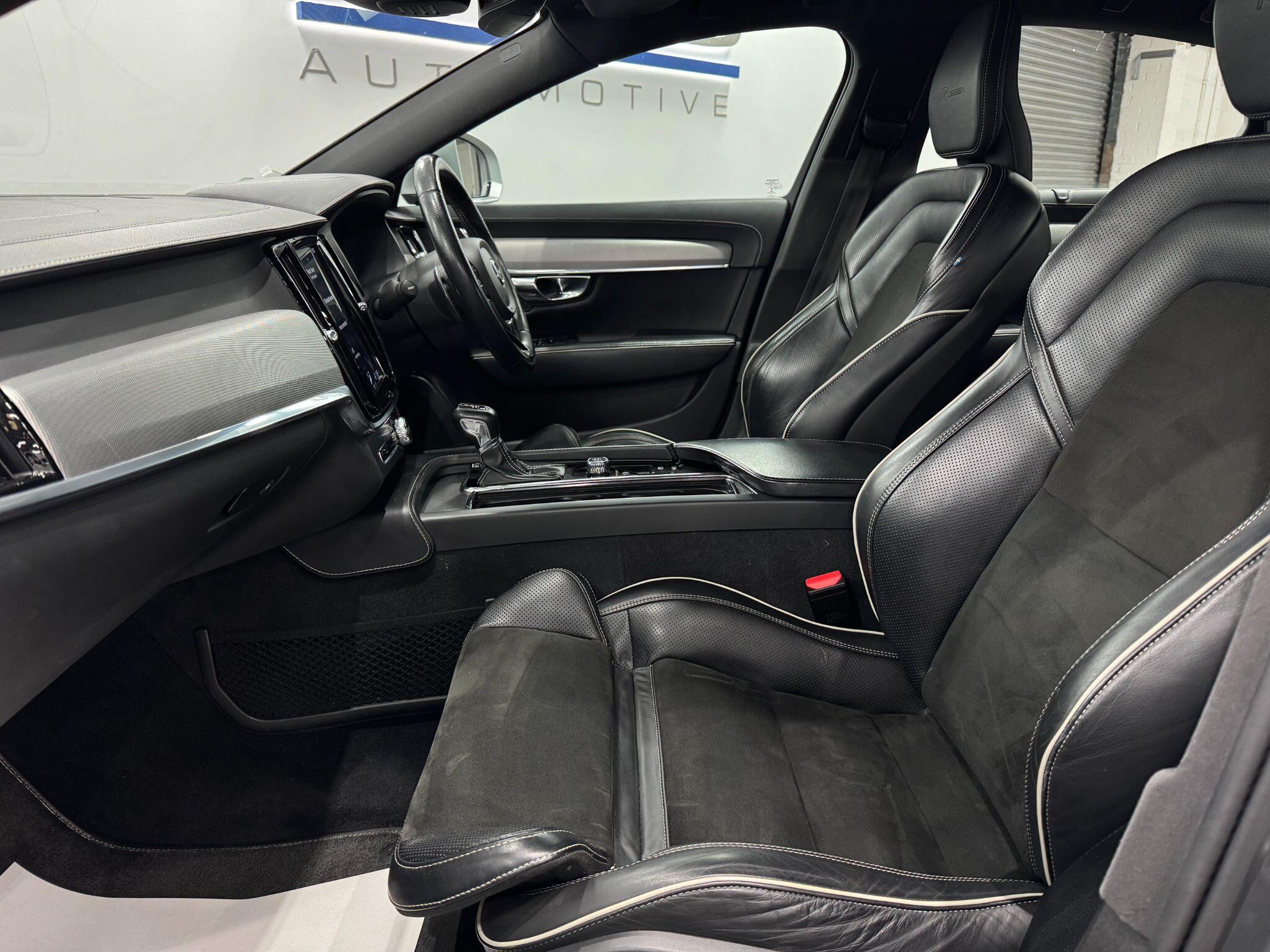 Volvo S90 view 48