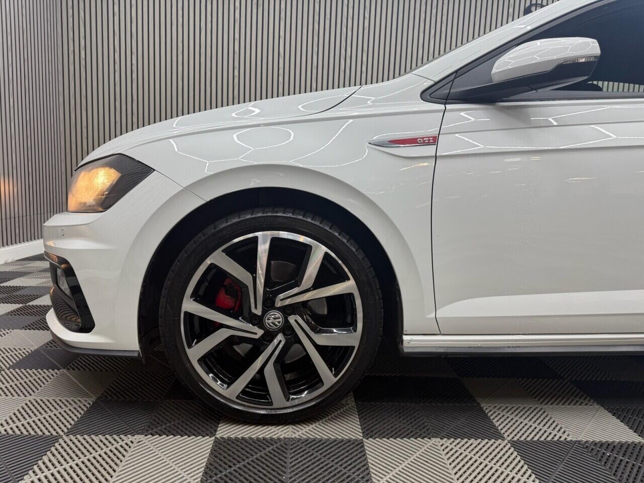 Volkswagen Polo view 26