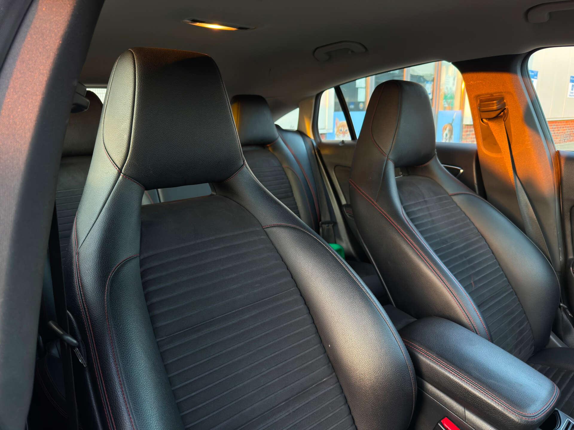 Mercedes-Benz Cla view 15