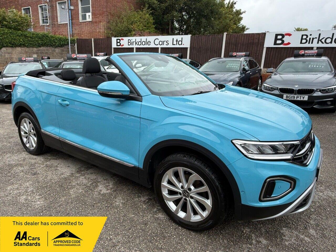 Volkswagen T-Roc main image