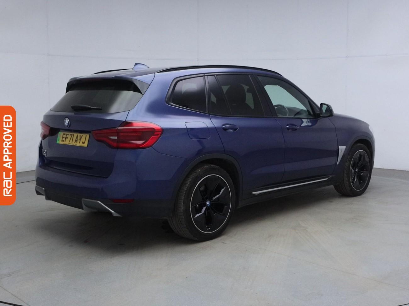 BMW Ix3 view 32