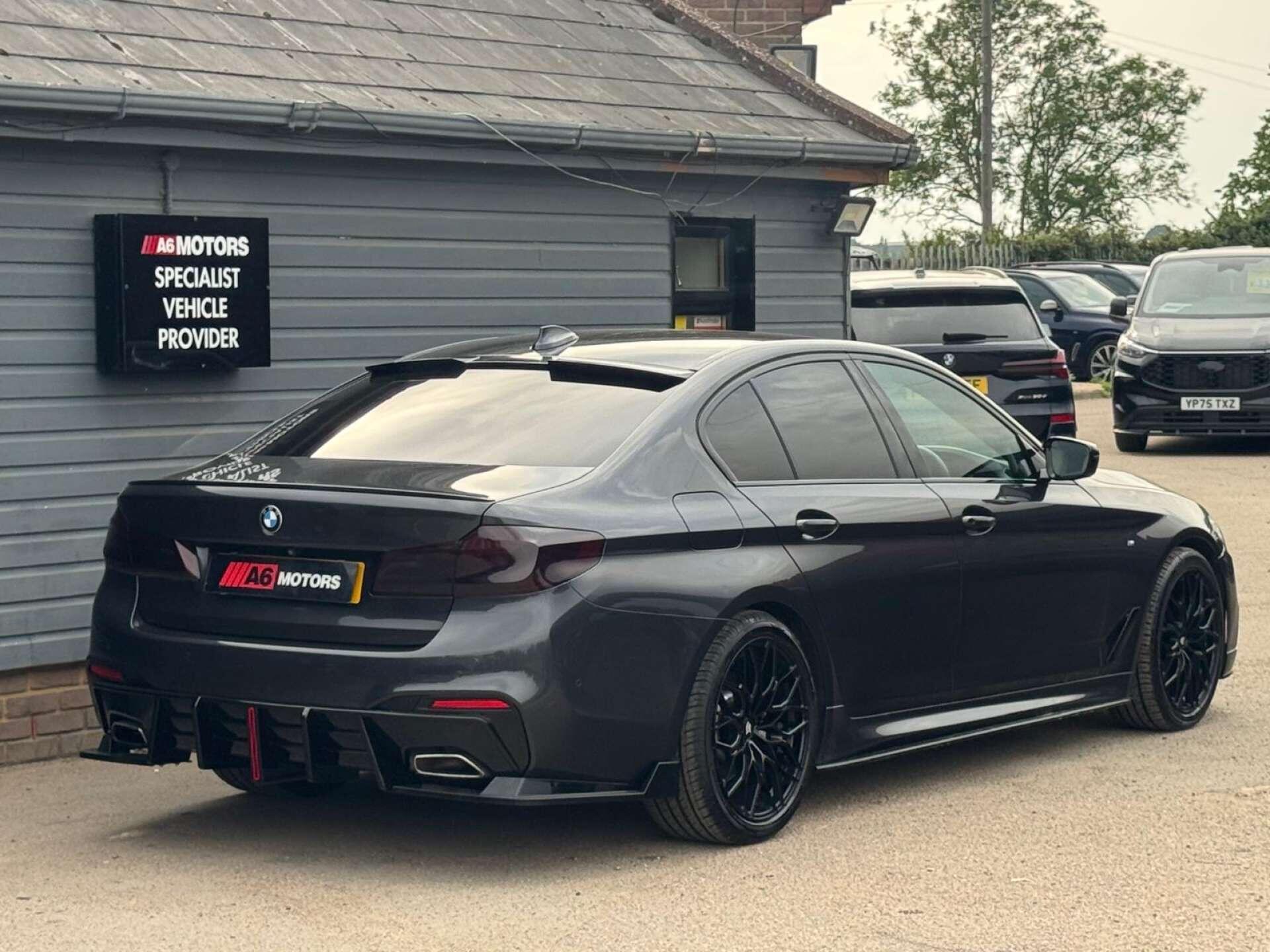 BMW 5 Series view 5