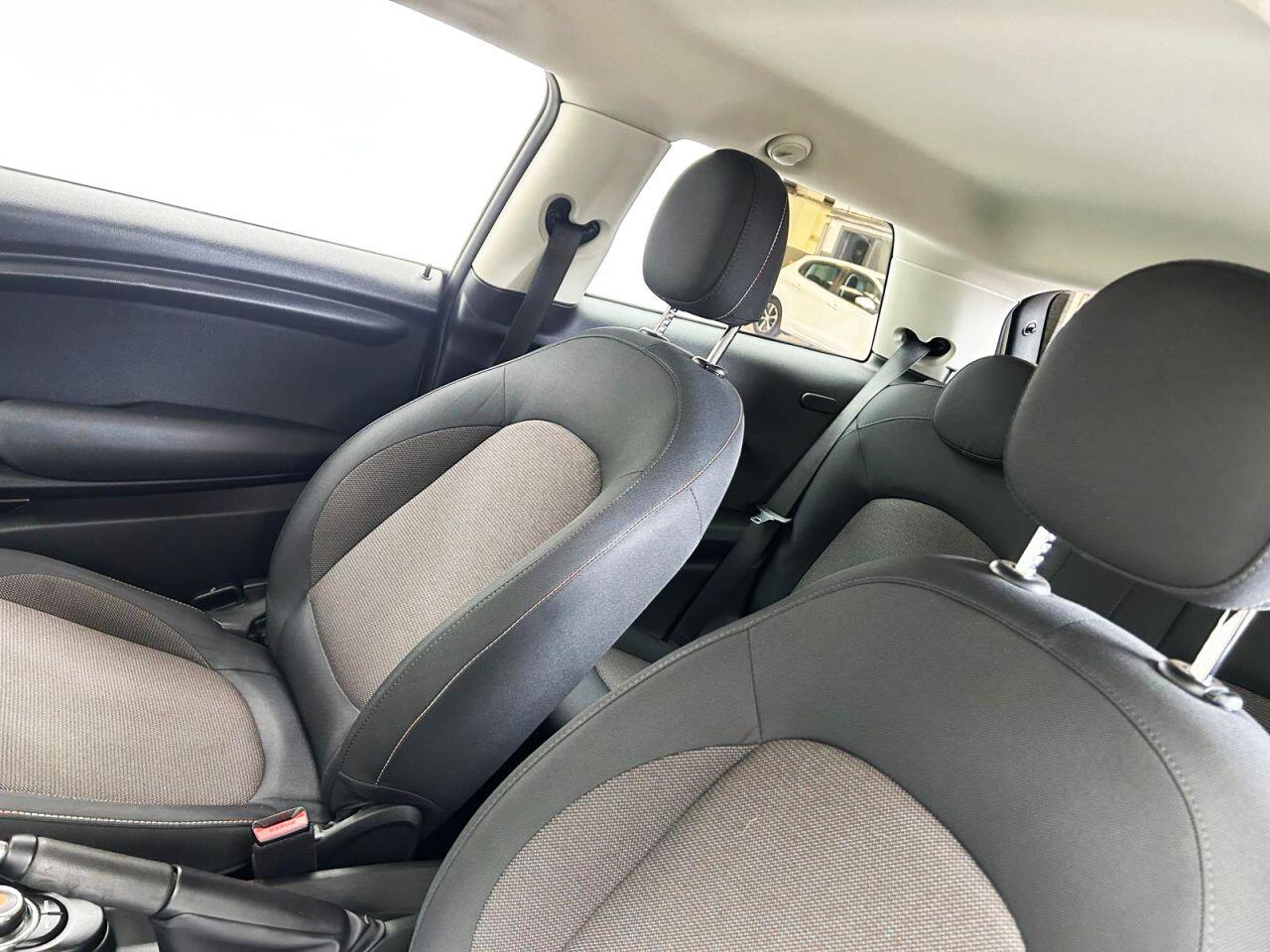 MINI Hatch view 13
