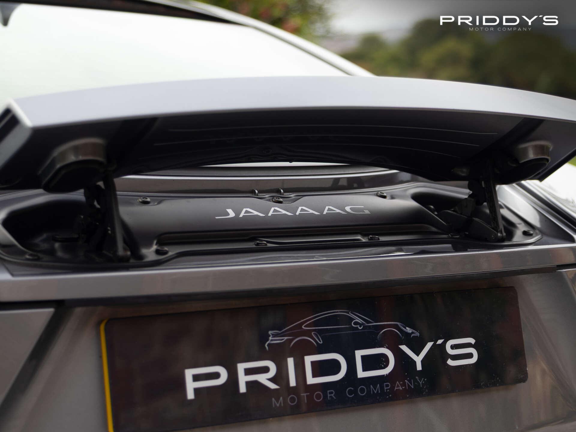 Jaguar F-Type view 15