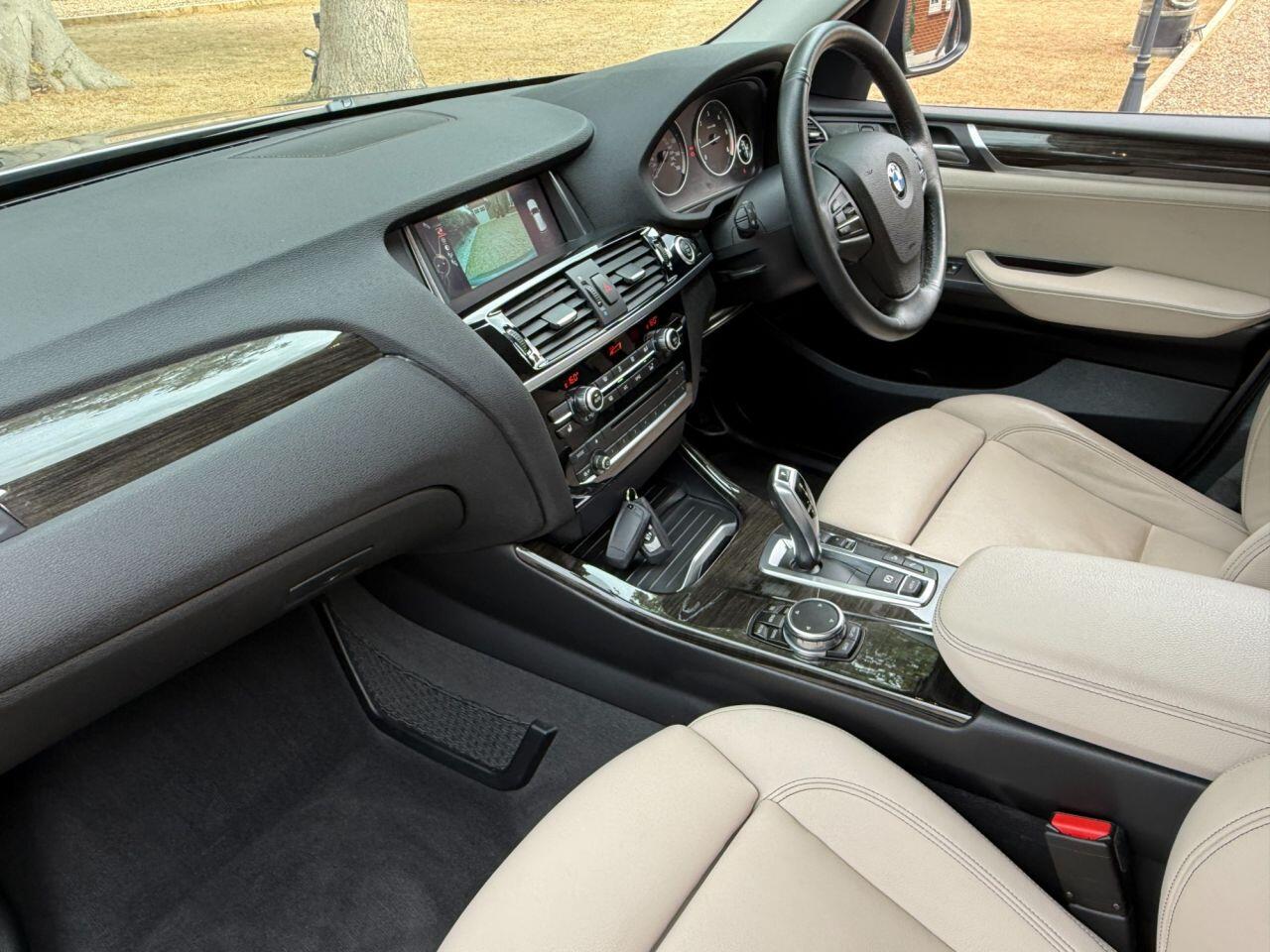 BMW X3 view 8