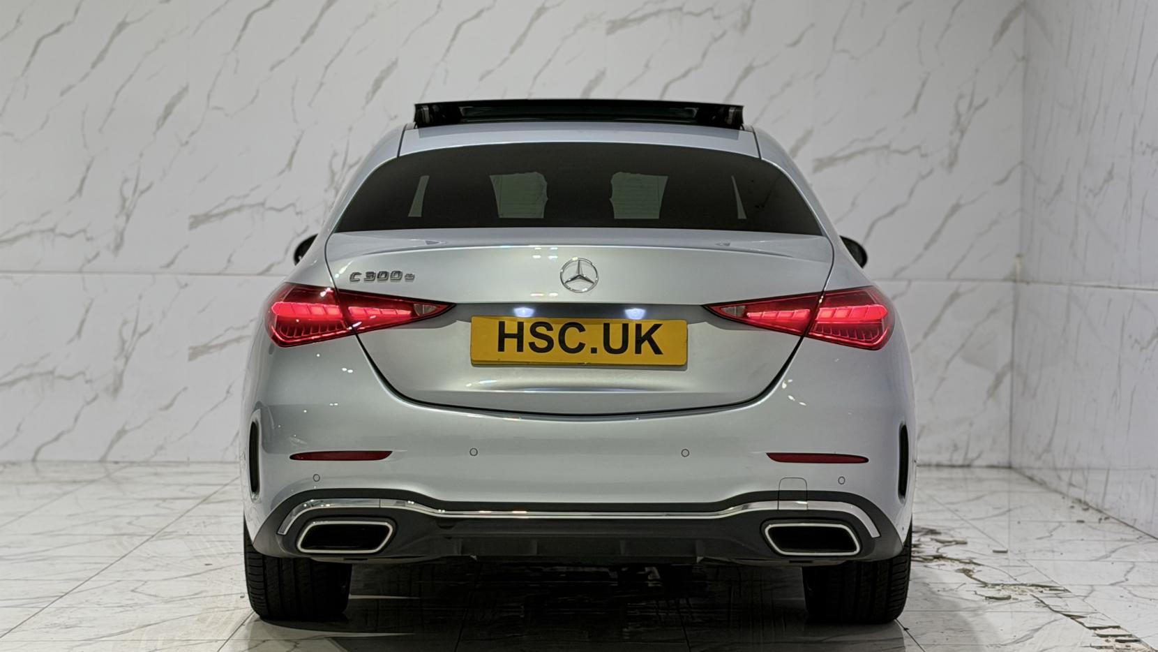 Mercedes-Benz C-Class view 5