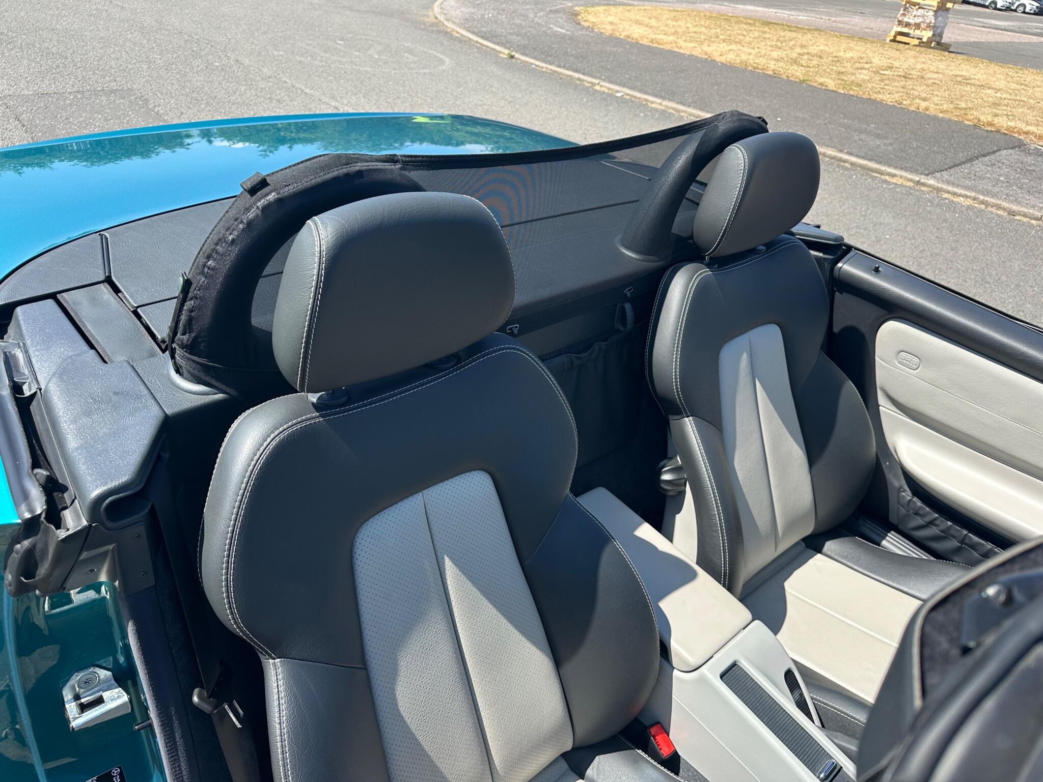 Mercedes-Benz SLK view 32