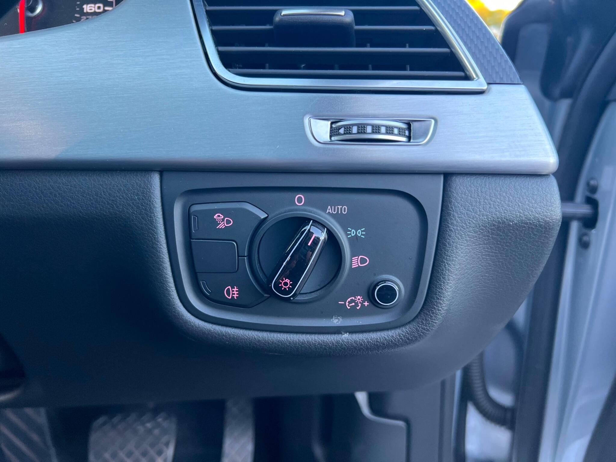 Audi A8 view 16